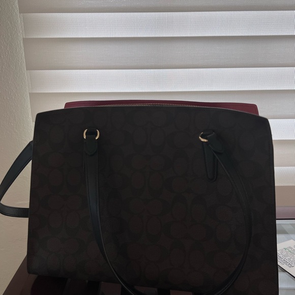 like new - Picture 3 of 4